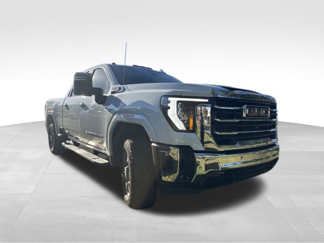 Used 2026 GMC Sierra 2500 SLT AWD/4WD image 3