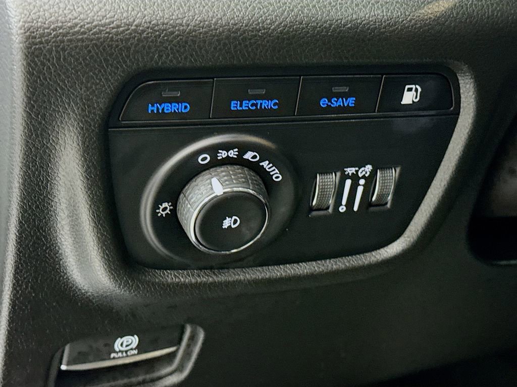 Used 2022 Jeep Grand Cherokee Limited 4xe w/ Luxury Tech Group II image 20