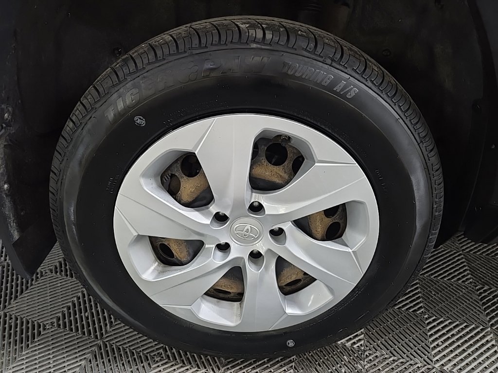 Used 2019 Toyota RAV4 LE w/ All Weather Liner Package AWD/4WD image 16