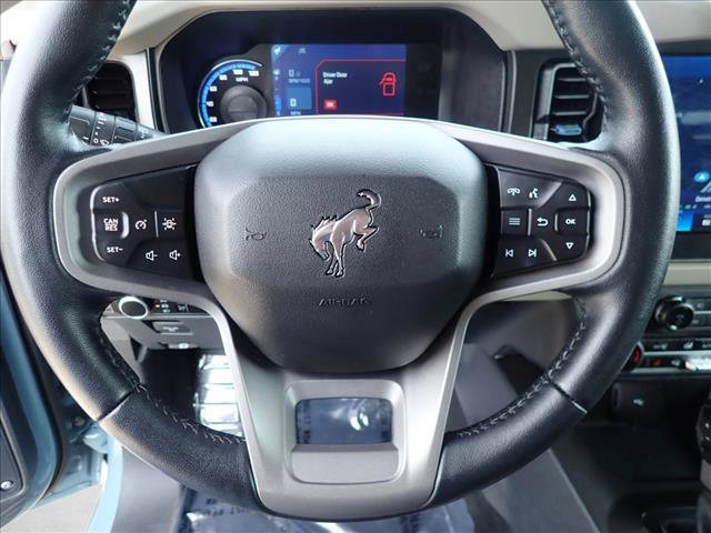 Used 2023 Ford Bronco Wildtrak image 12