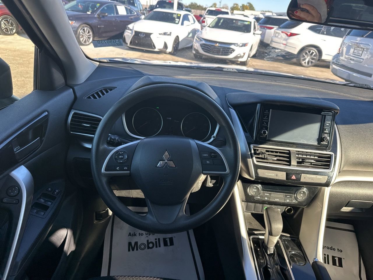 Used 2020 Mitsubishi Eclipse Cross ES image 10