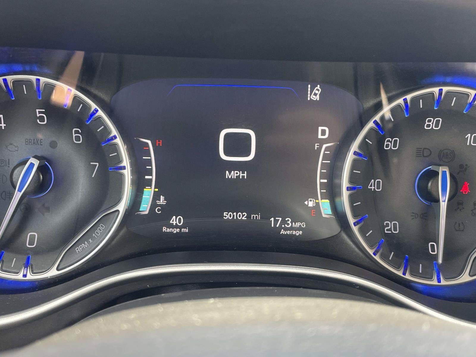 Used 2024 Chrysler Pacifica Touring-L FWD image 25