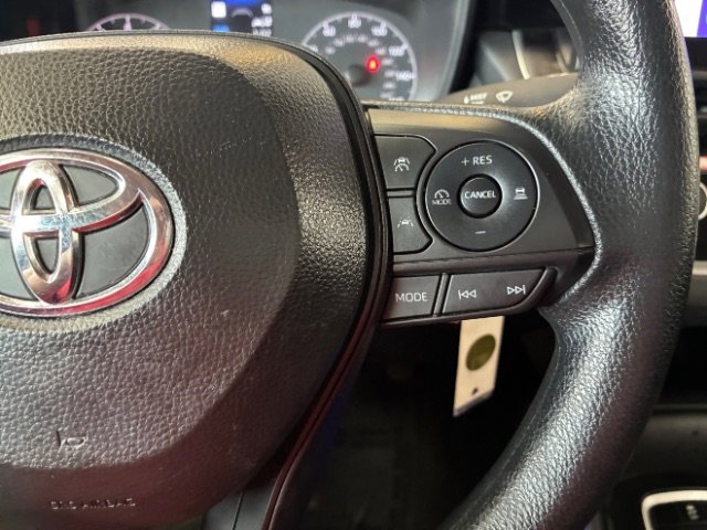 Used 2025 Toyota Corolla LE image 17