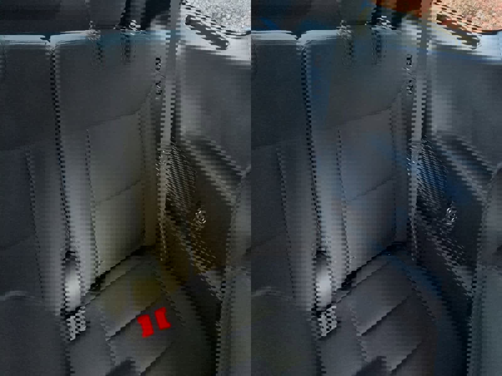 Used 2023 Ford Explorer XLT image 21