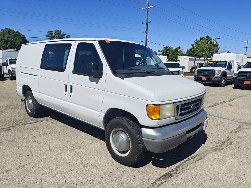 Used 2004 Ford E-250 and Econoline 250 RWD image 3