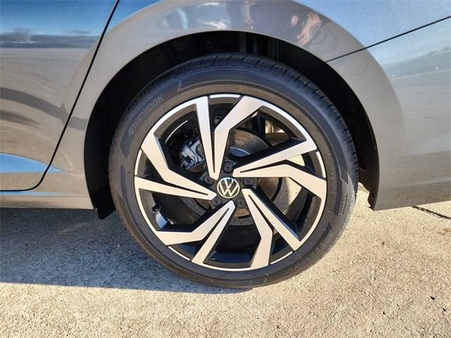 New 2026 Volkswagen Jetta SEL FWD image 25
