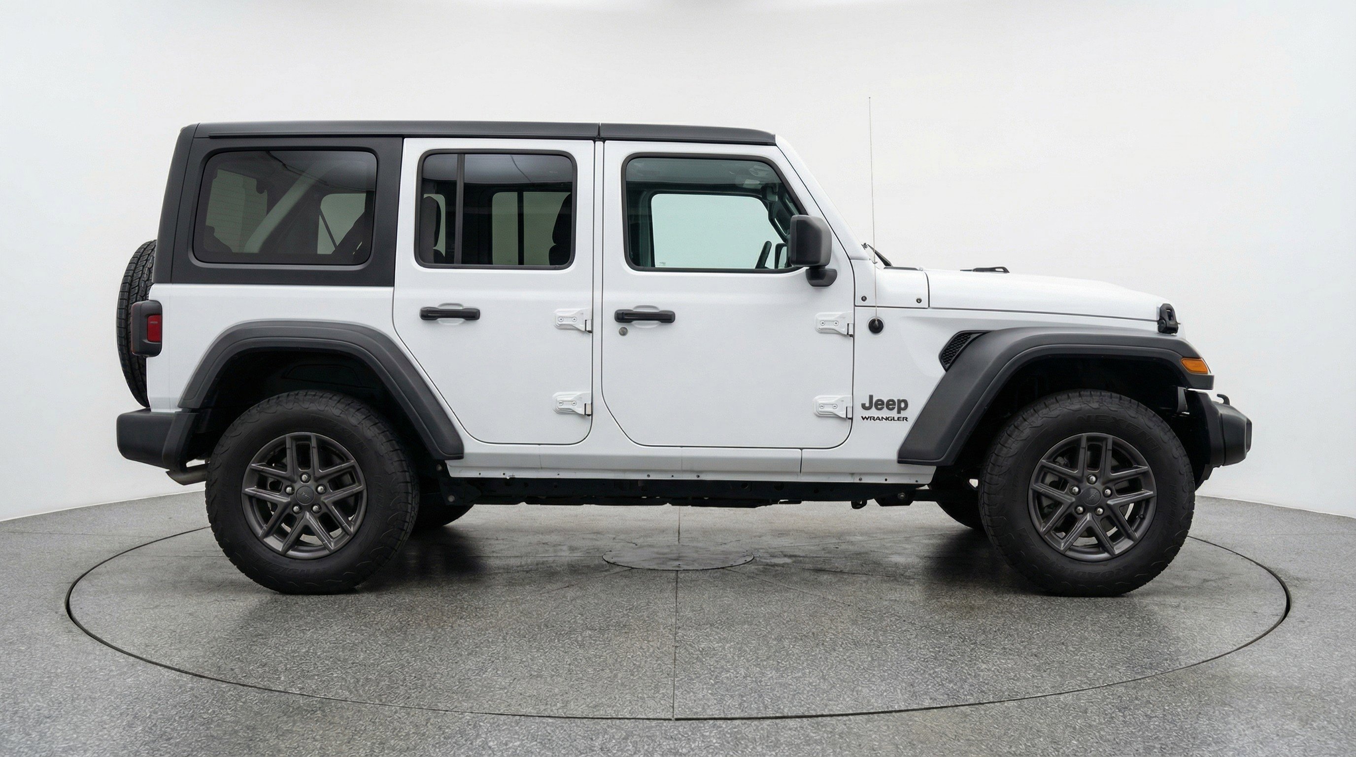 Used 2025 Jeep Wrangler Sport S image 11