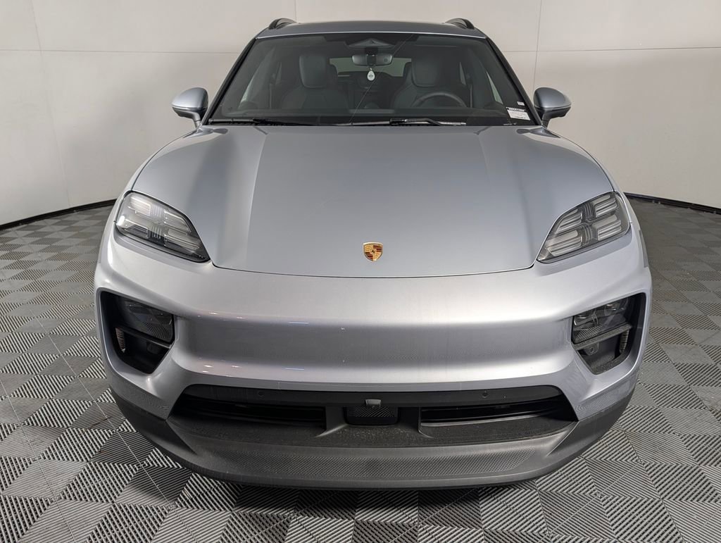 New 2026 Porsche Macan 4S Electric image 10