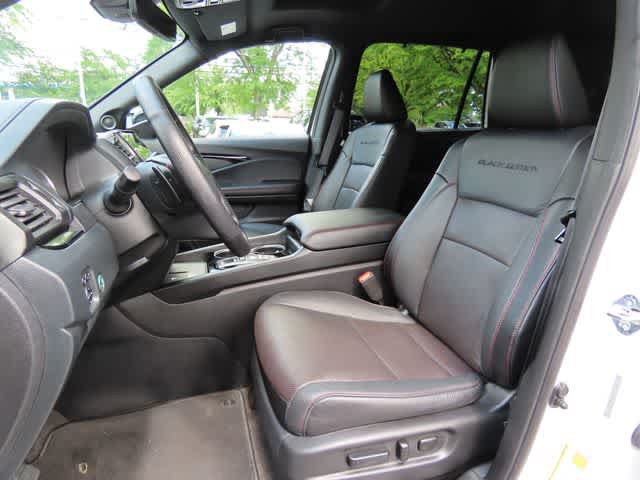 Certified 2024 Honda Passport Black Edition image 12