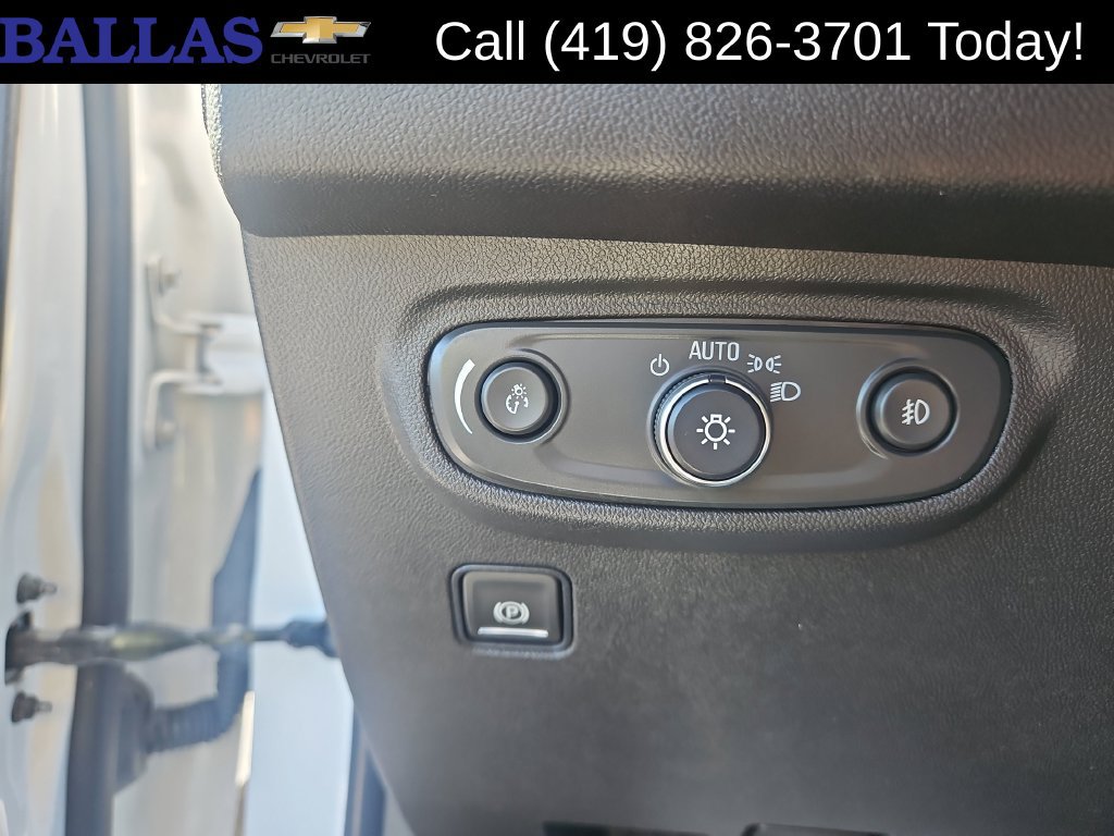 Certified 2024 GMC Terrain AT4 w/ GMC Pro Grade Package AWD/4WD image 21
