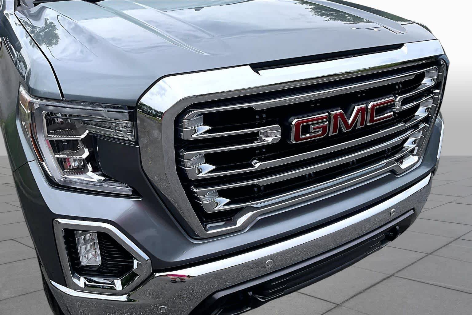 Used 2019 GMC Sierra 1500 SLT w/ SLT Premium Plus Package AWD/4WD image 30