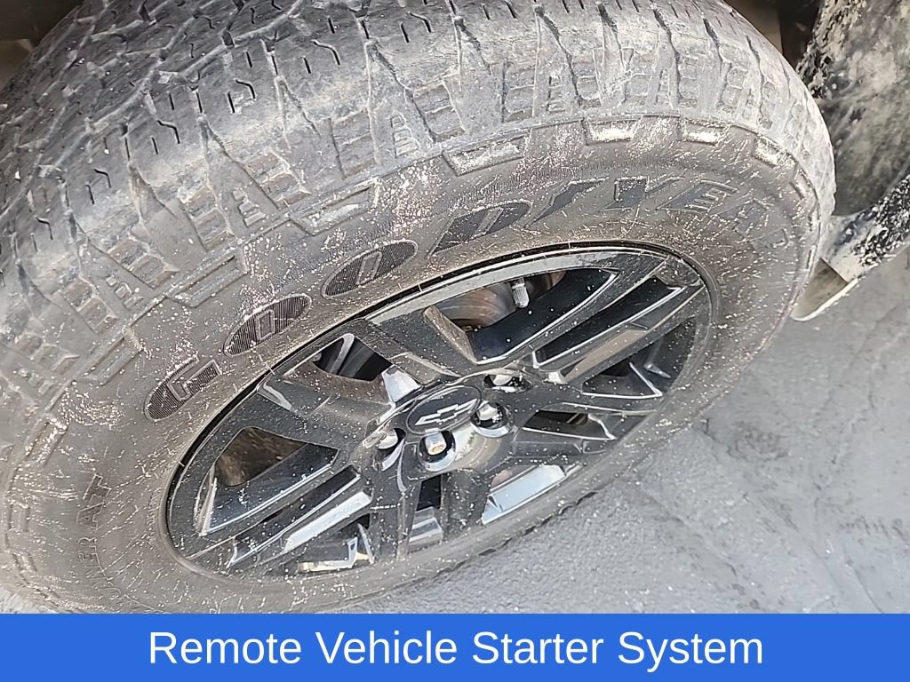 Used 2022 Chevrolet Silverado 1500 Custom w/ LPO, Dark Essentials Package AWD/4WD image 15
