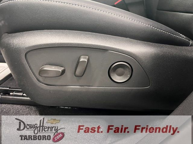New 2026 Chevrolet Traverse LT w/ Driver Confidence Package FWD image 29