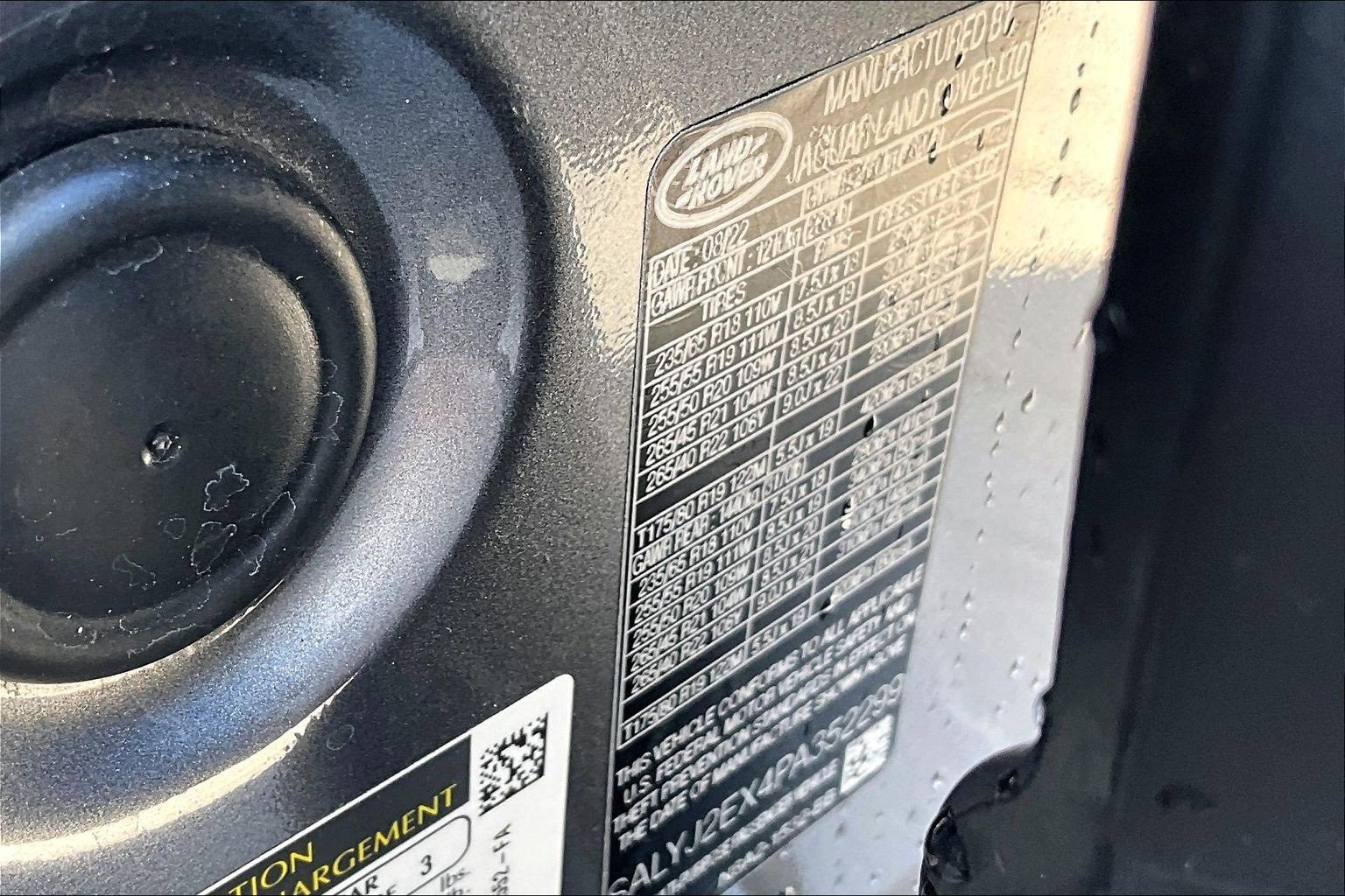 Used 2023 Land Rover Range Rover Velar S image 35