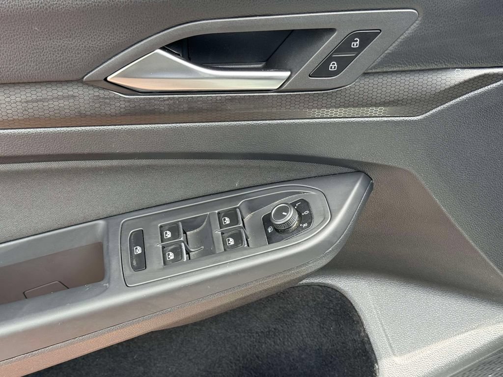 Used 2022 Volkswagen GTI S FWD image 13