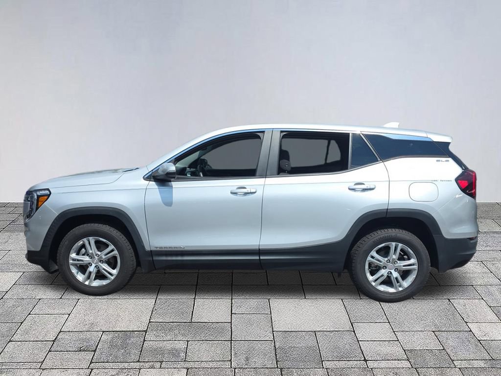 Used 2022 GMC Terrain SLE w/ Fleet Convenience Package AWD/4WD image 4