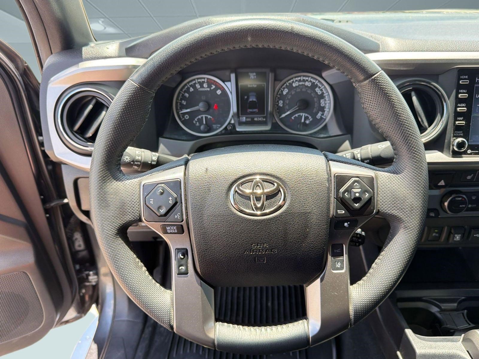 Used 2022 Toyota Tacoma Limited RWD image 17