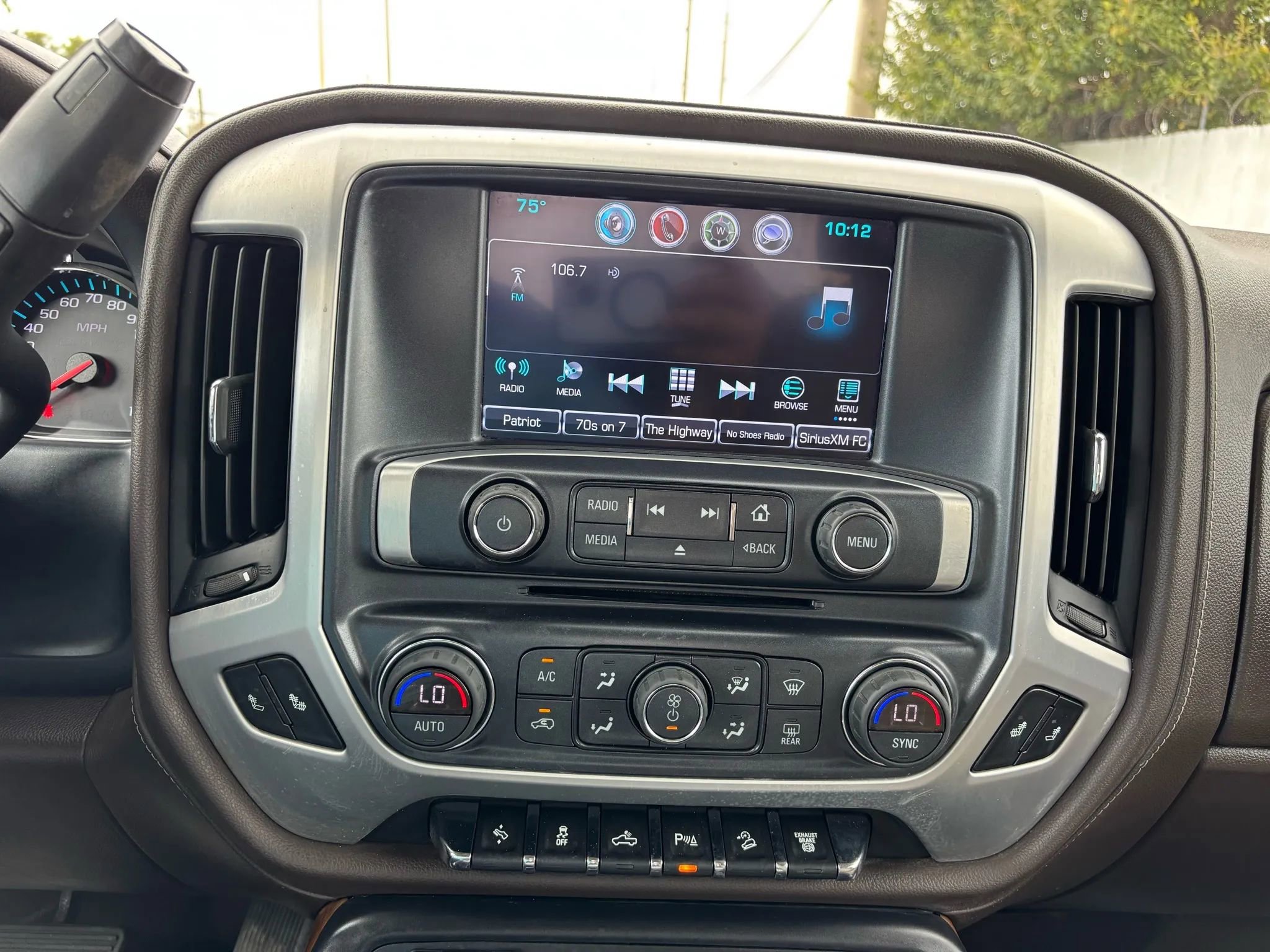 Used 2019 GMC Sierra 2500 SLT w/ Duramax Plus Package image 16