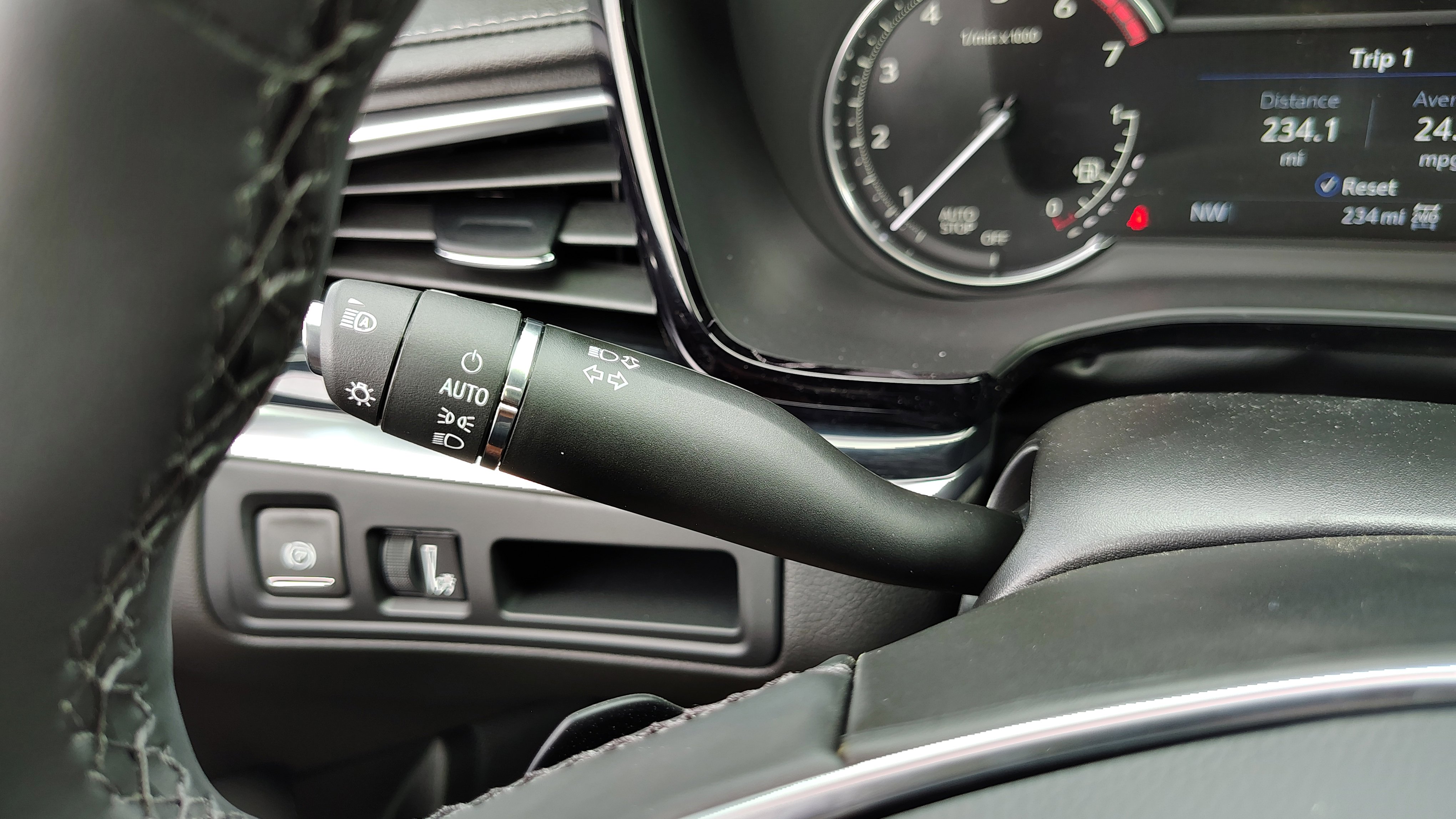 New 2025 Cadillac XT5 Premium Luxury w/ LPO, Floor Liner Package image 26