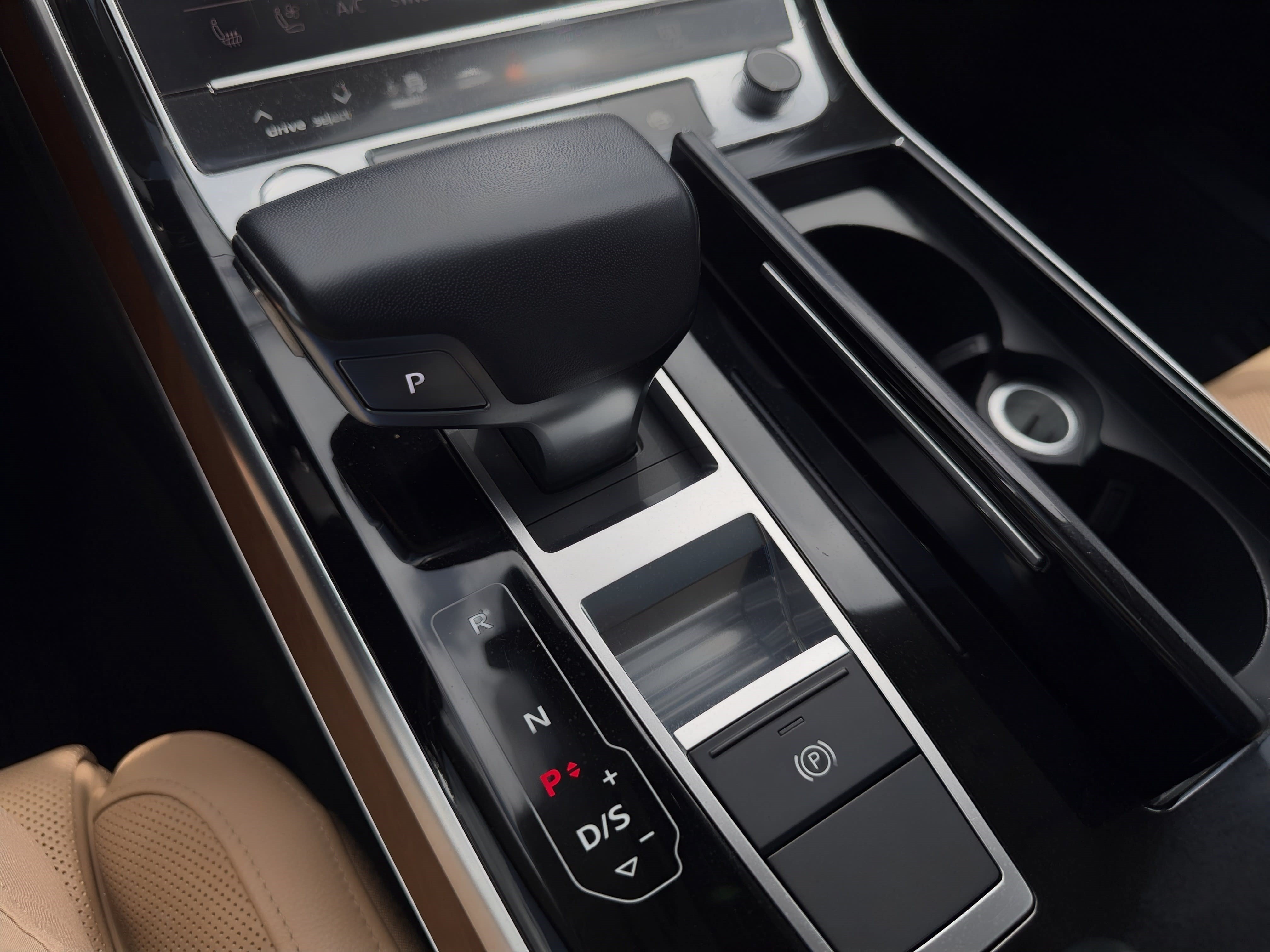 Used 2019 Audi A8 L 3.0T w/ Executive Package AWD/4WD image 25