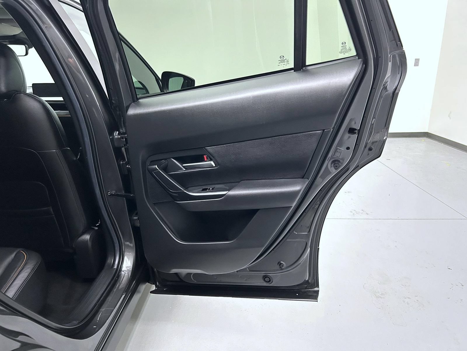 Certified 2025 MAZDA CX-50 AWD 2.5 S w/ Premium Plus Pkg image 17