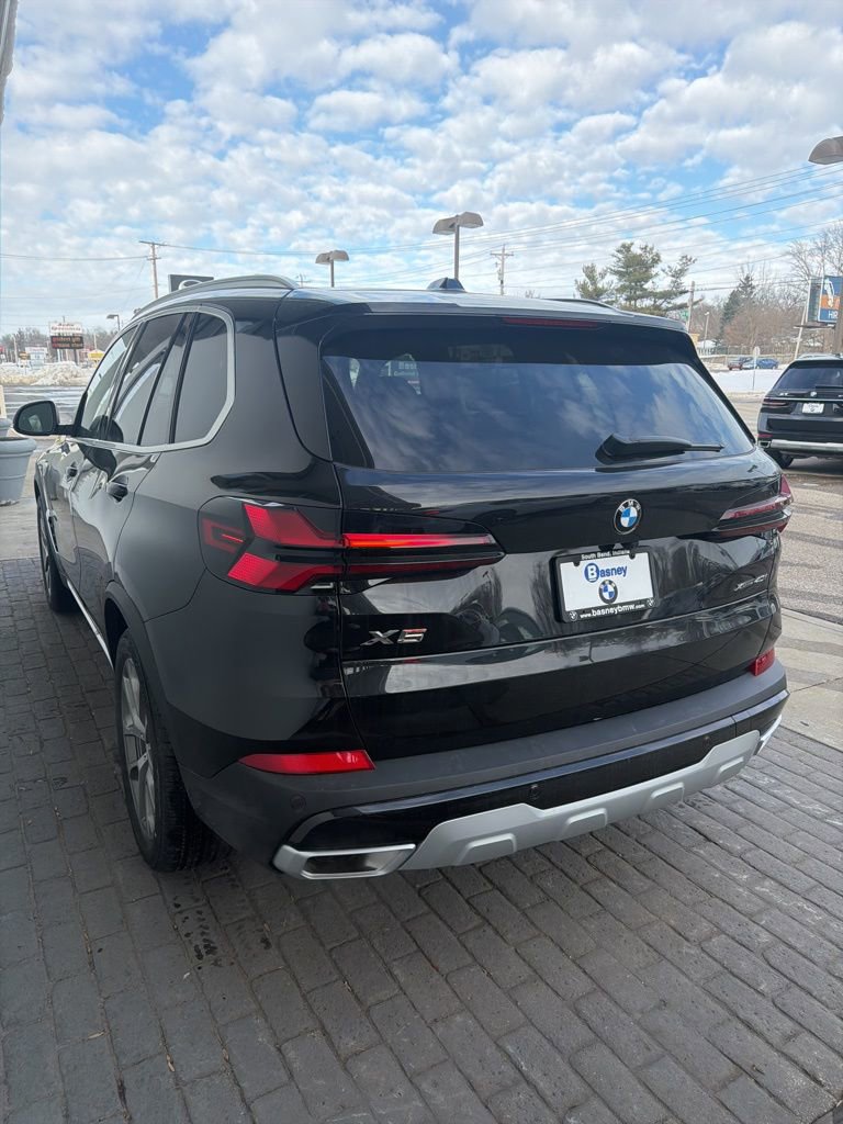 New 2026 BMW X5 xDrive40i w/ Climate Comfort Package image 7