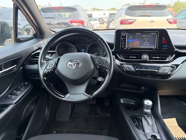 Used 2018 Toyota C-HR XLE FWD image 23