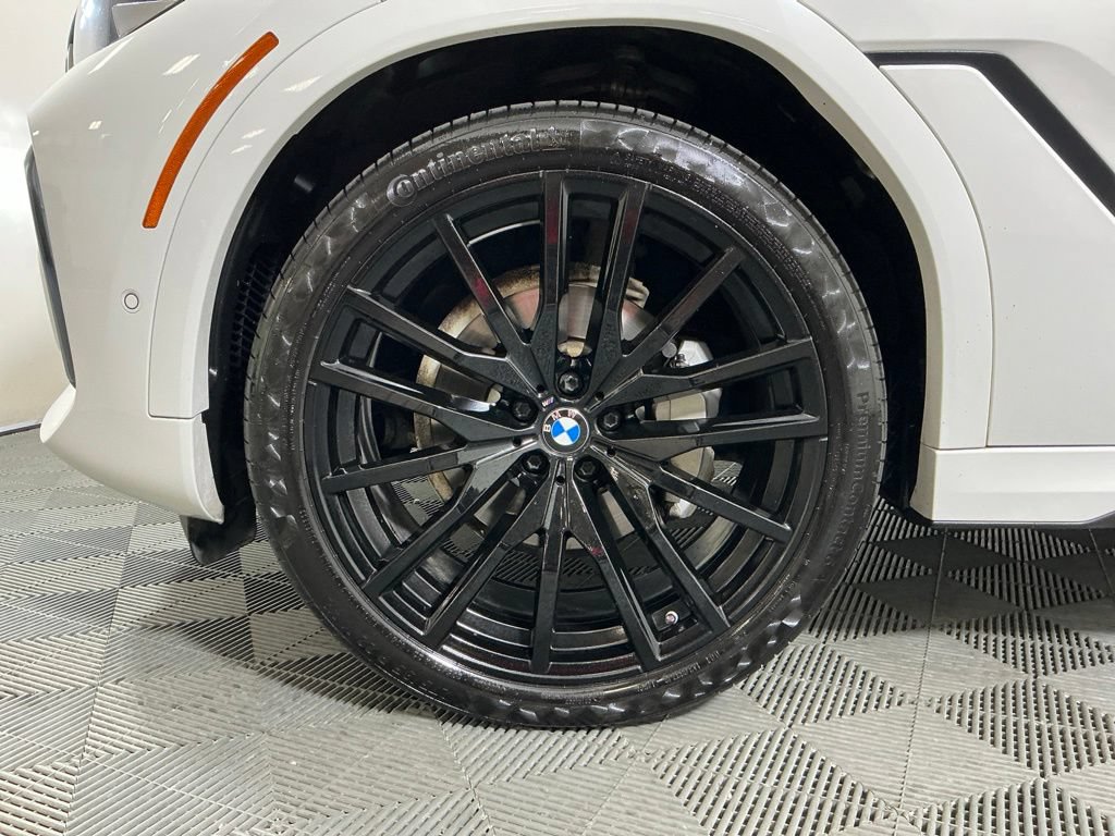 Certified 2023 BMW X6 xDrive40i w/ M Sport Package AWD/4WD image 31