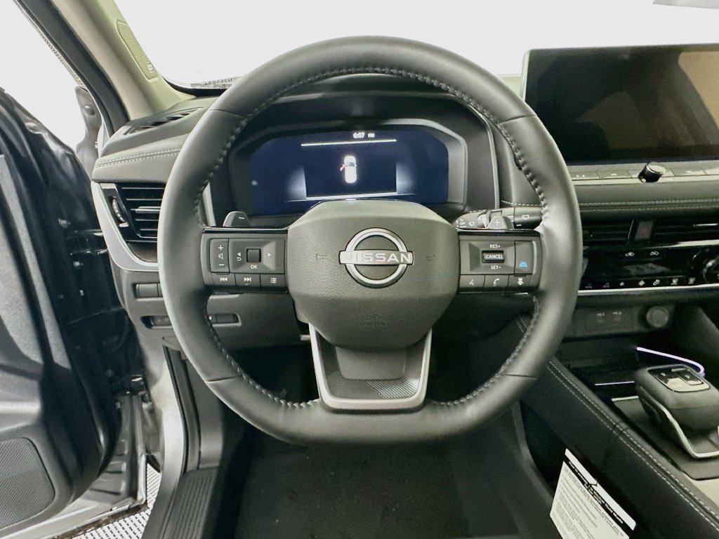 New 2026 Nissan Rogue Platinum AWD/4WD image 16
