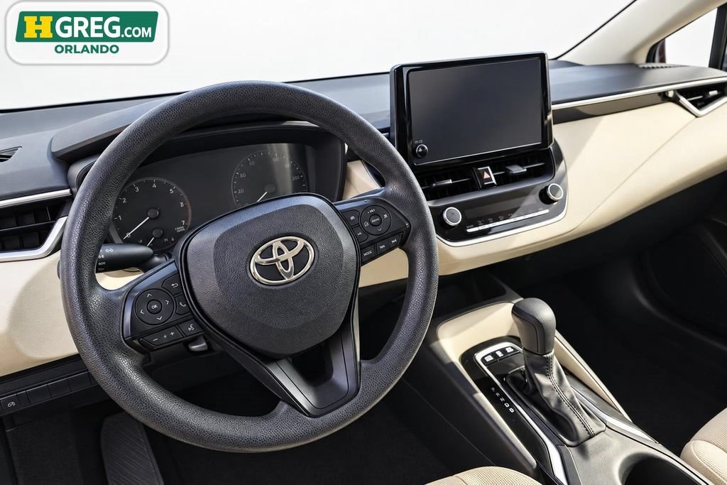Used 2023 Toyota Corolla LE FWD image 10