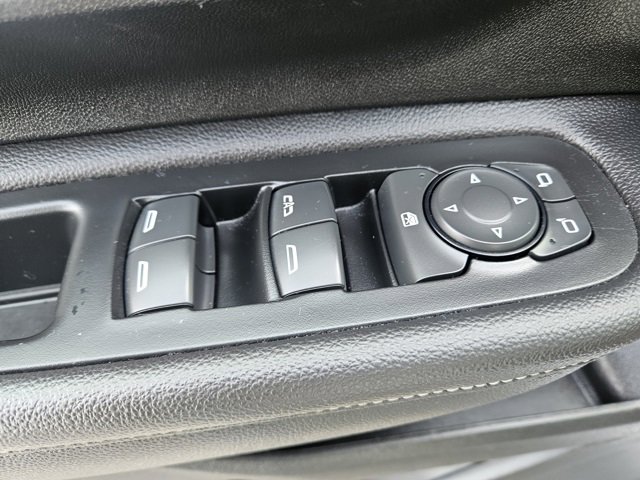 Used 2022 GMC Terrain SLE w/ Driver Convenience Package image 25