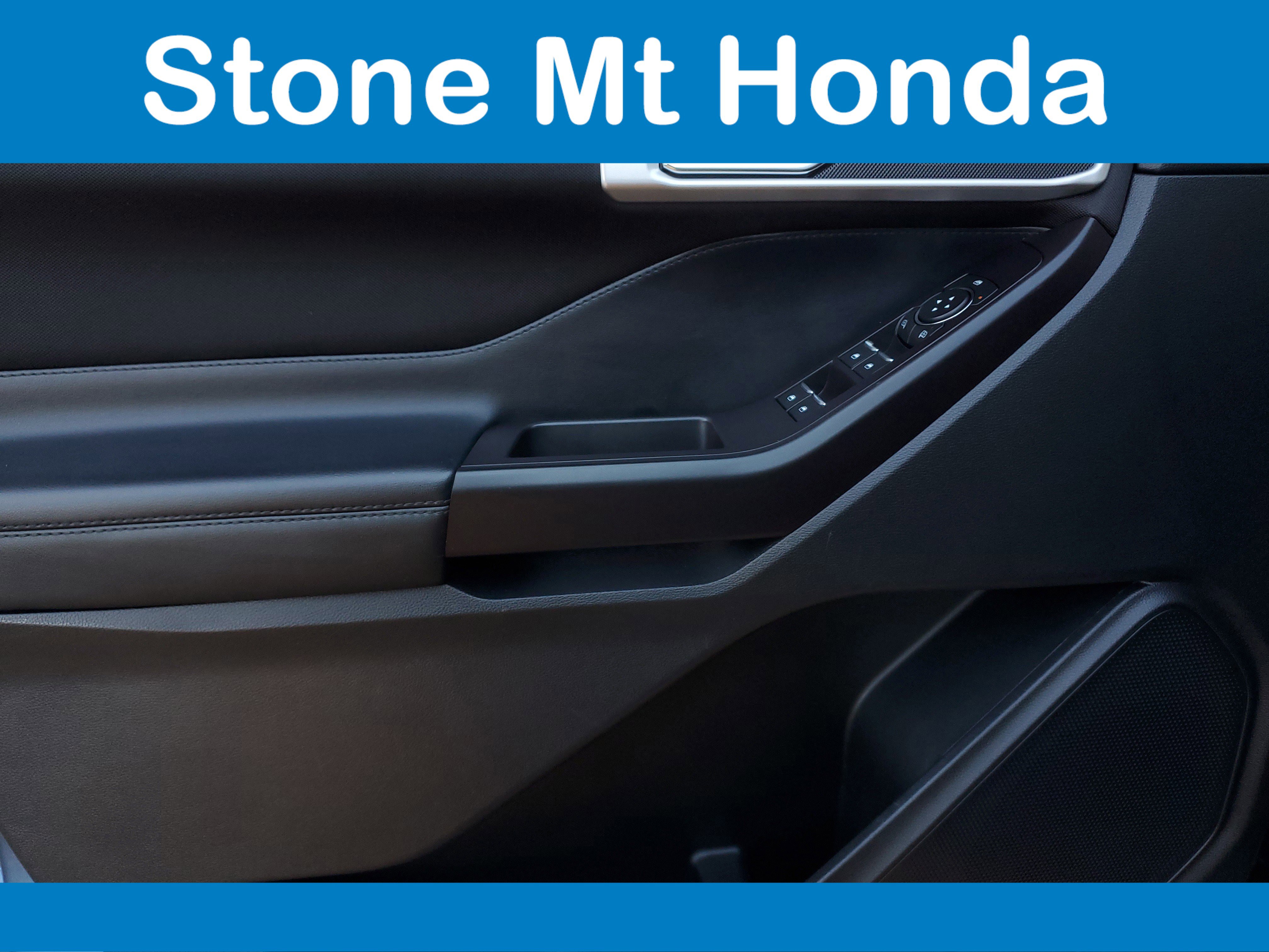 Used 2020 Ford Explorer XLT w/ Comfort Package image 23