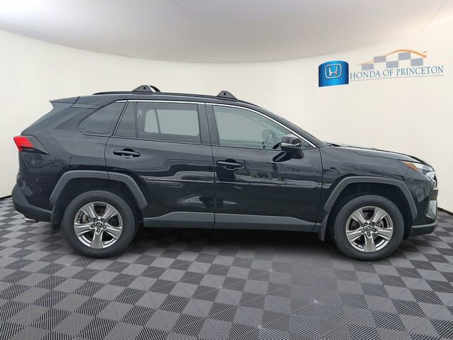 Used 2023 Toyota RAV4 XLE w/ Convenience Package image 7