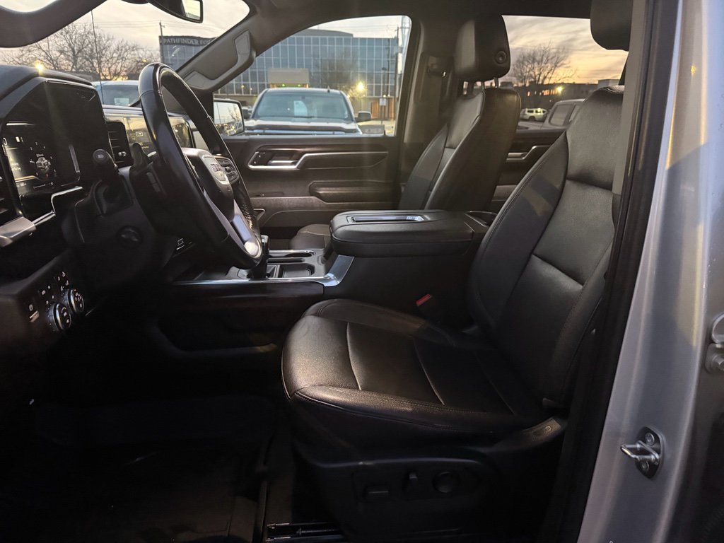 Used 2022 GMC Sierra 1500 SLT w/ SLT Premium Plus Package AWD/4WD image 10