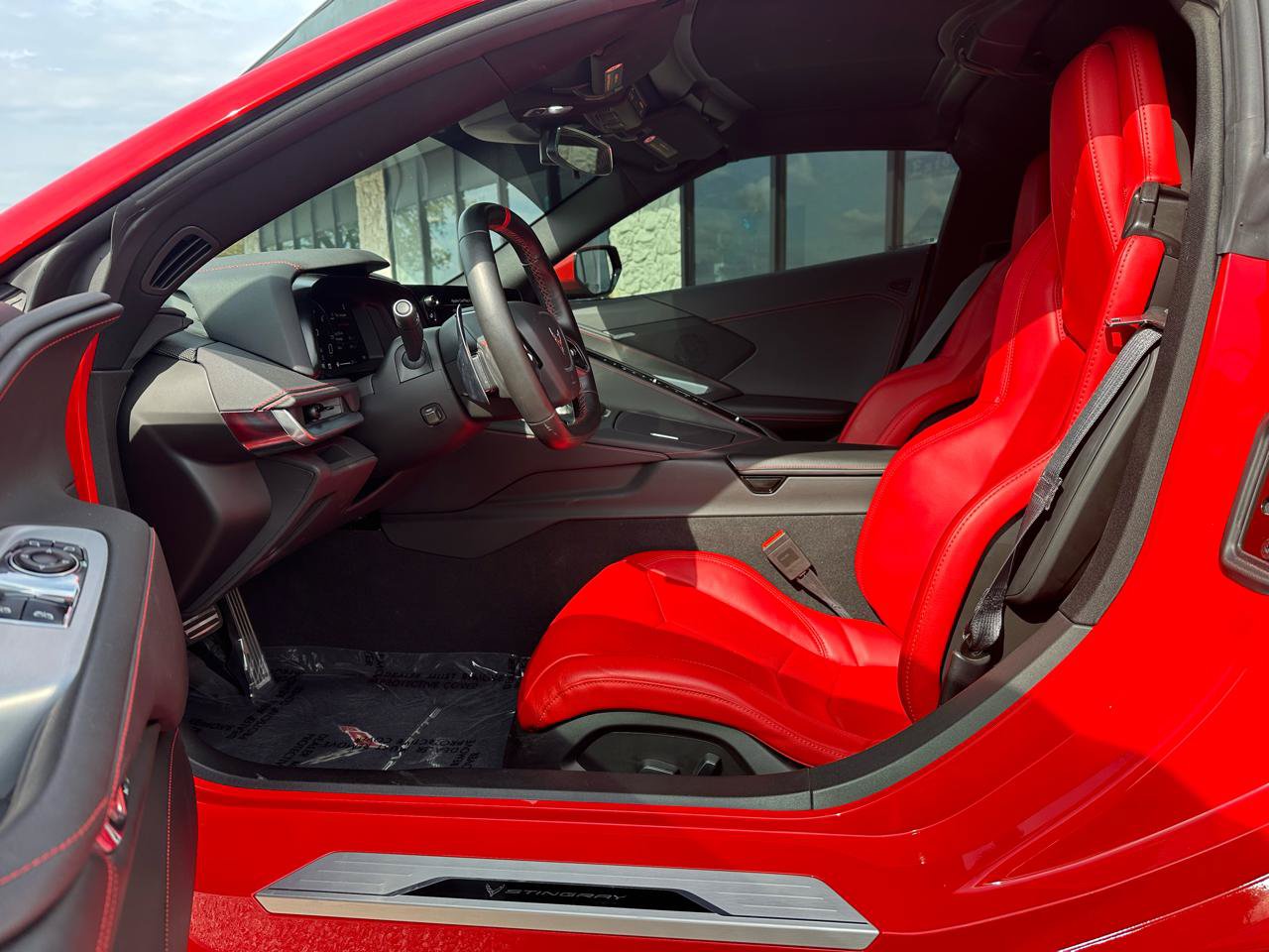 Used 2021 Chevrolet Corvette Stingray Coupe w/ Z51 Performance Package RWD image 2