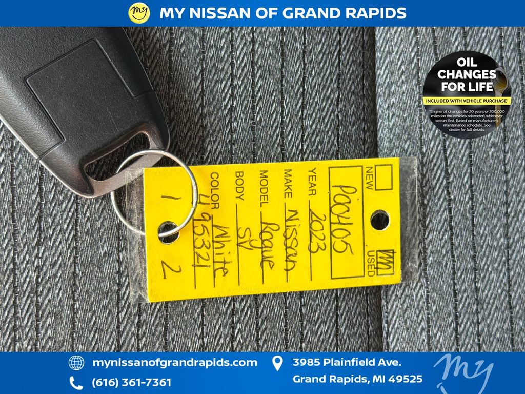 Used 2023 Nissan Rogue SV AWD/4WD image 37