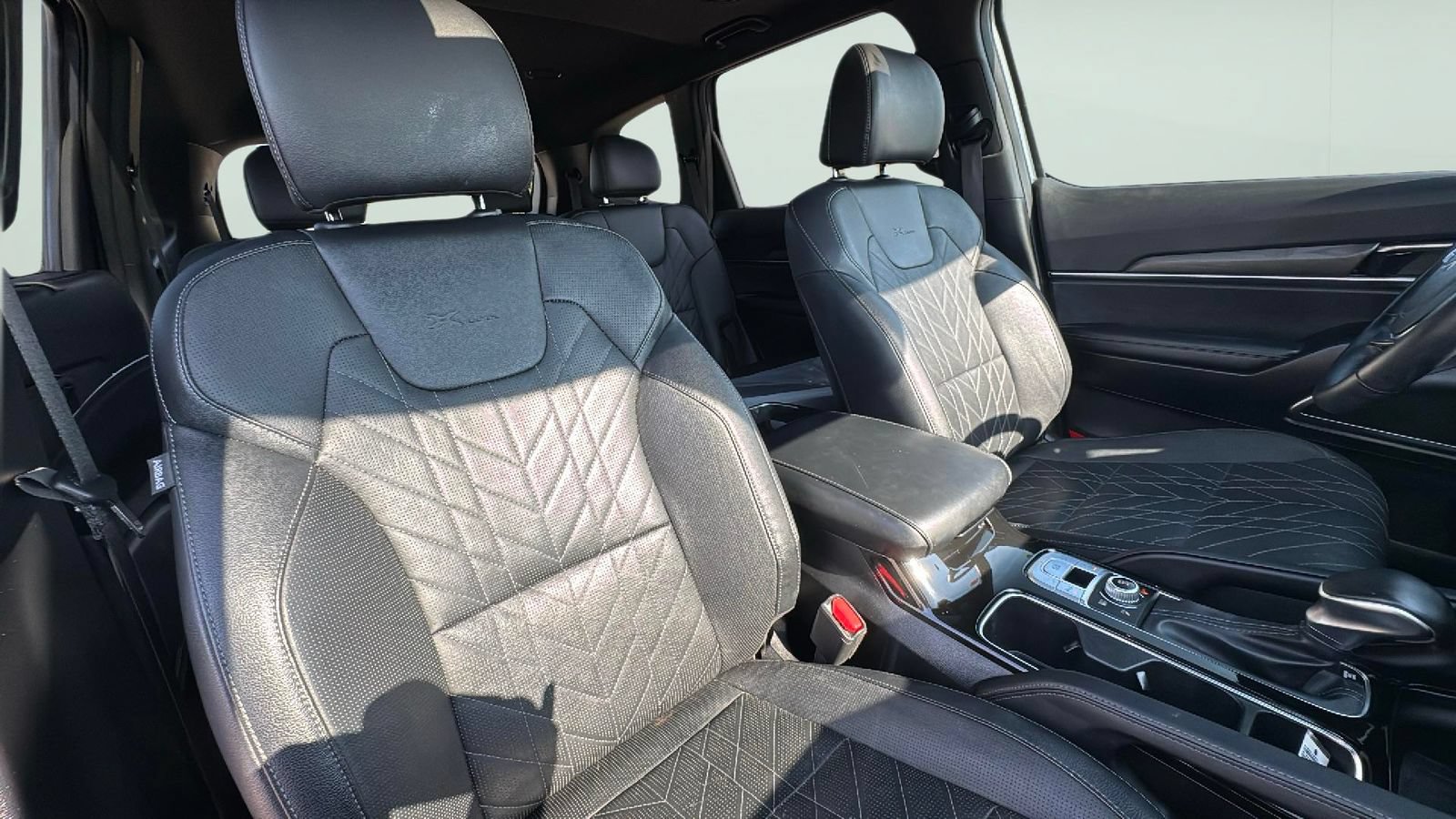 Used 2024 Kia Telluride EX X-Line AWD/4WD image 23
