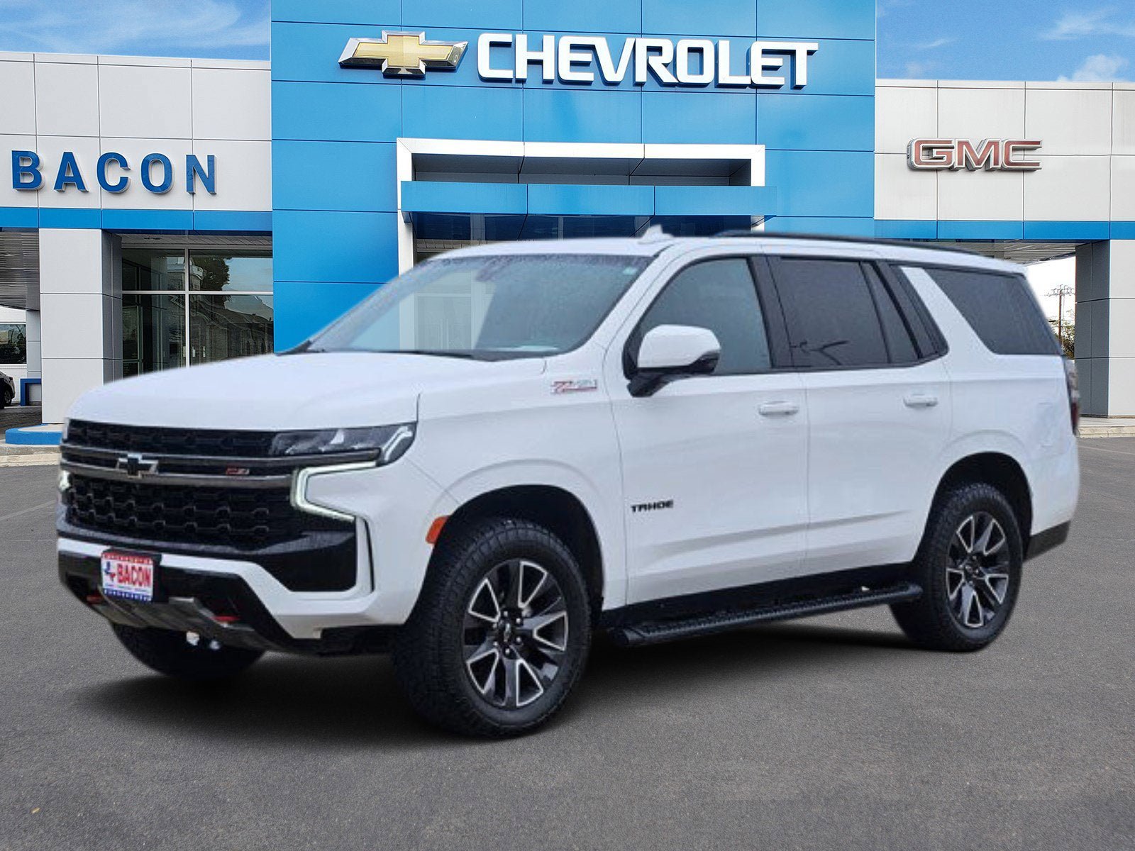 Used 2022 Chevrolet Tahoe Z71 w/ Luxury Package AWD/4WD image 1