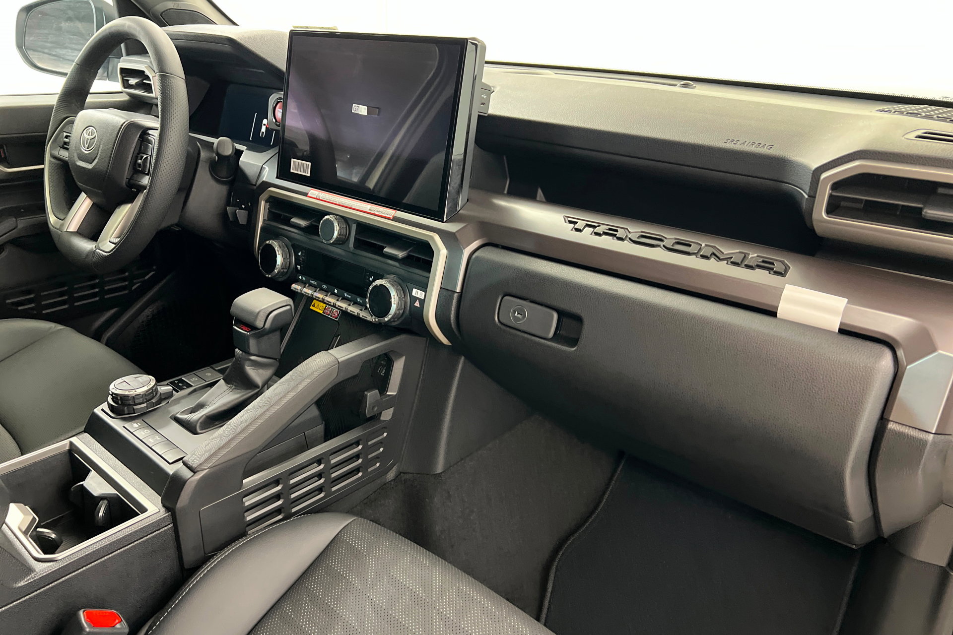 Used 2025 Toyota Tacoma TRD Off-Road w/ TRD Off Road Premium Package AWD/4WD image 23