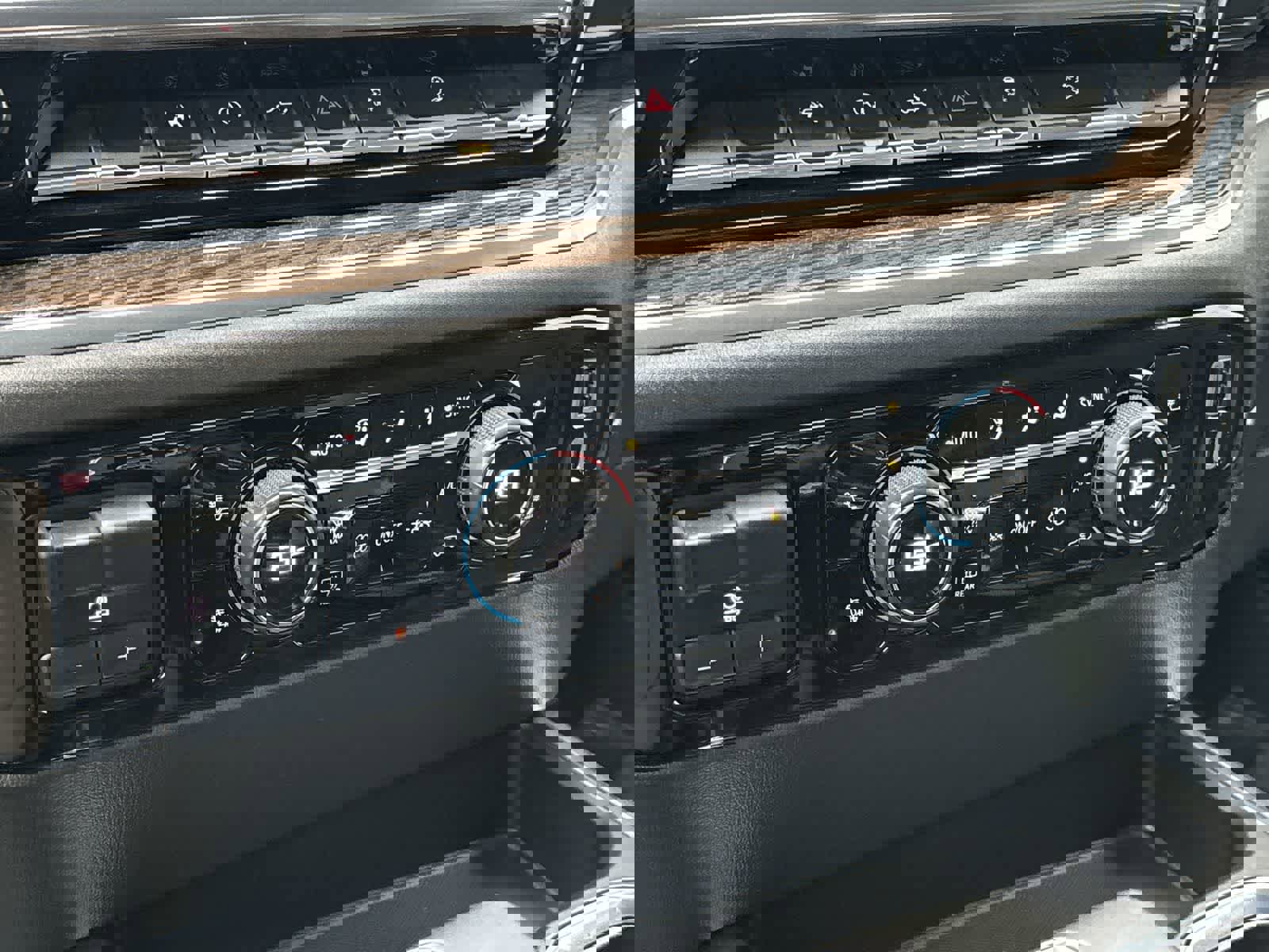 Used 2023 Chevrolet Silverado 1500 LT Trail Boss w/ Protection Package image 26