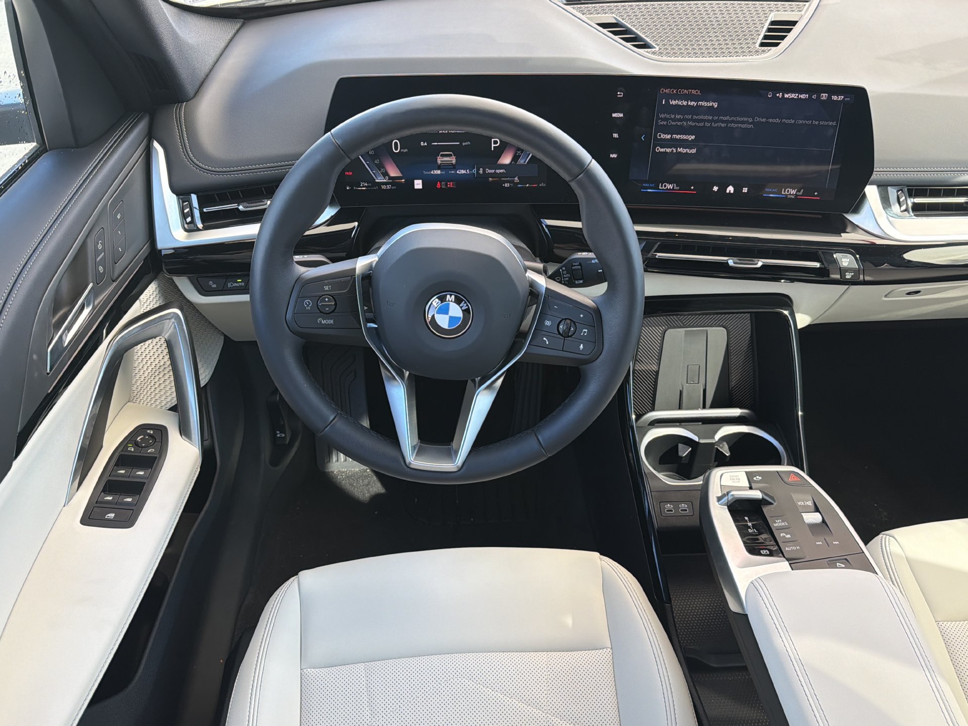 Used 2026 BMW X1 xDrive28i AWD/4WD image 15