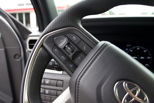 Used 2026 Toyota Tacoma TRD Sport AWD/4WD image 24