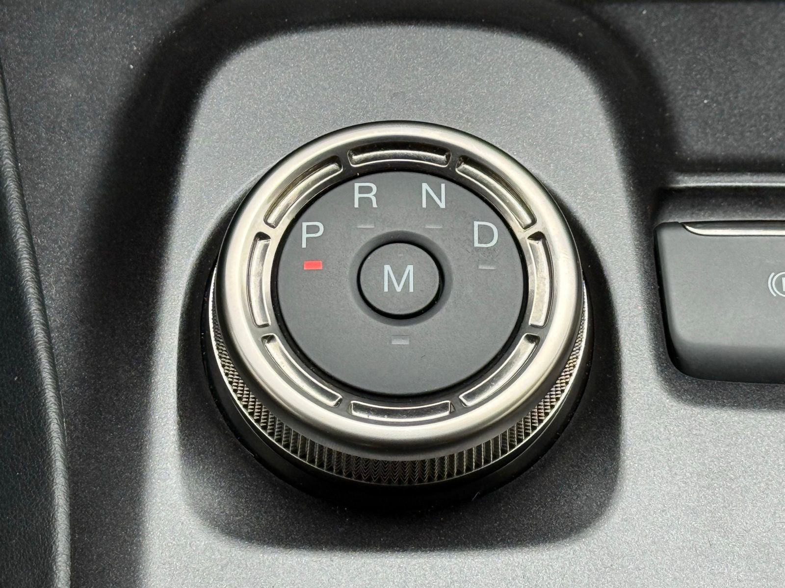 Used 2021 Ford Mustang Shelby GT500 w/ Technology Package RWD image 23