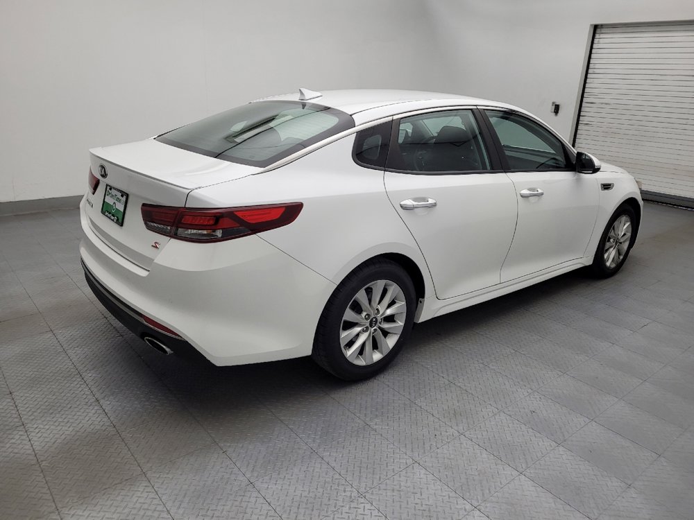 Used 2018 Kia Optima S FWD image 10