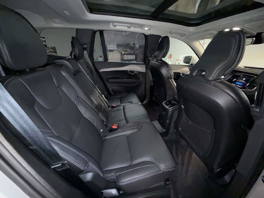 Used 2024 Volvo XC90 T8 Ultimate w/ Protection Package Premier AWD/4WD image 16