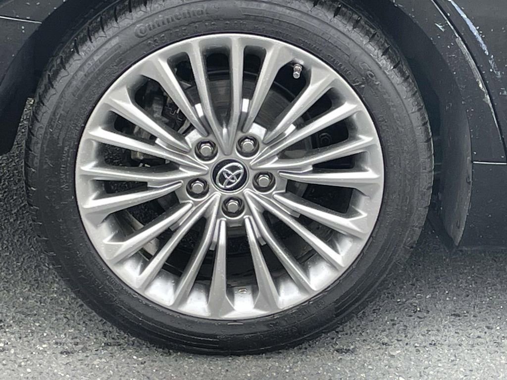 Used 2019 Toyota Avalon Limited w/ Advanced Safety Package image 11