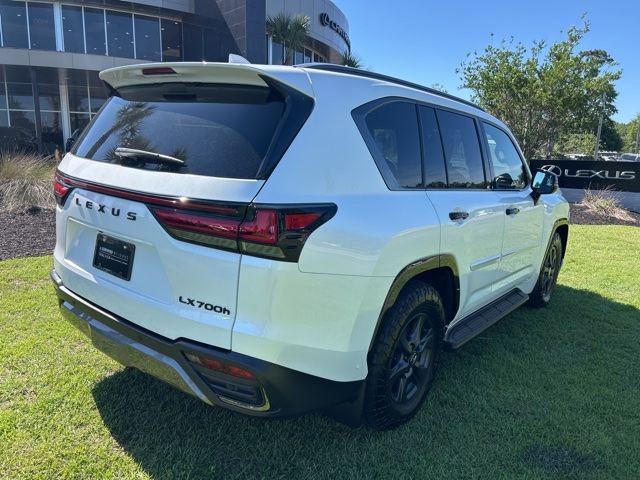 Certified 2025 Lexus LX 700h Overtrail AWD/4WD image 5