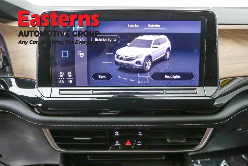 Used 2024 Volkswagen Atlas SE image 12