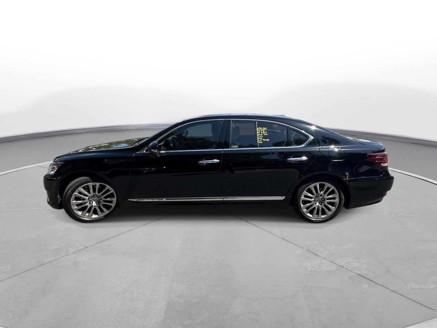 Used 2017 Lexus LS 460 L RWD image 9