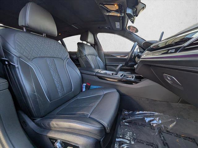 Used 2022 BMW M760i xDrive w/ Luxury Rear Seating Package image 21